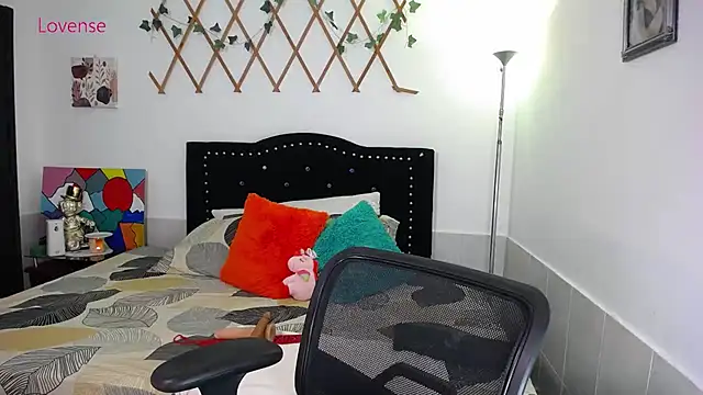 naughty girl 4u online show from 07.09.26