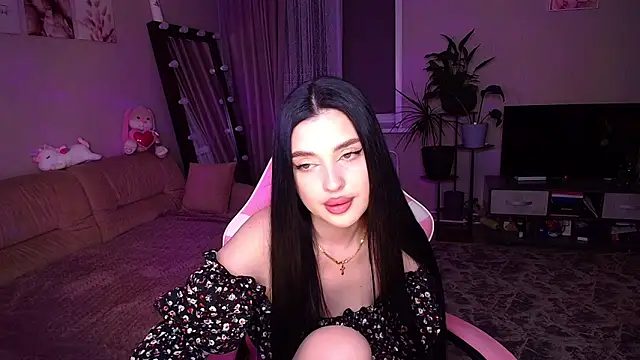 Snapshot of __Malika__ chatting on 11.09.25 Malika online show from 11.09.25