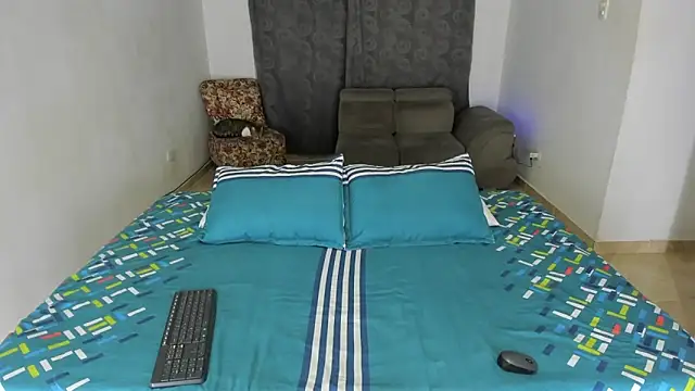 Snapshot of Fairycandyx chatting on 02.17.25 Fairycandyx online show from 02.17.25