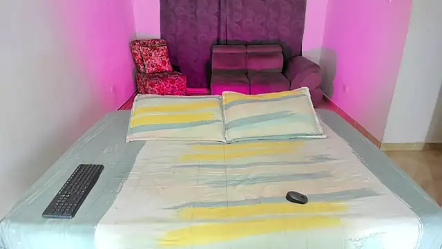 Snapshot of Fairycandyx chatting on 03.08.25 Fairycandyx online show from 03.08.25