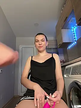 Snapshot of Sexycikass chatting on 12.28.24 Sexycikass online show from 12.28.24