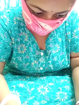 Snapshot of Bengali-boudi chatting on 10.03.25 Bengali-boudi online show from 10.03.25