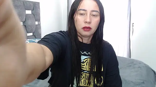 sara hott 1 online show from 05.13.26