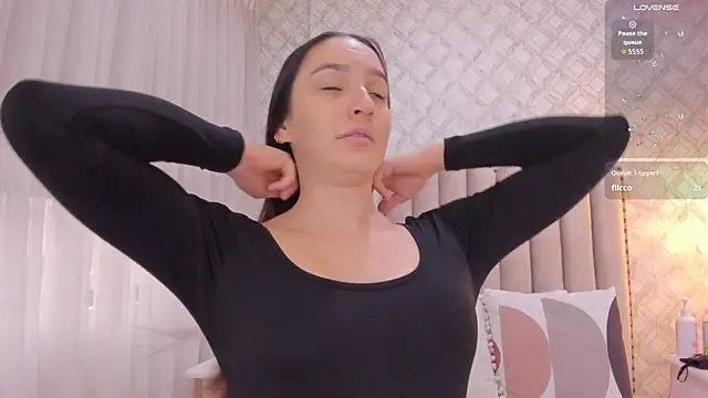 Snapshot of Pia_Johnson_ chatting on 12.05.25 Pia Johnson online show from 12.05.25