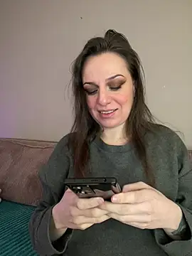 Snapshot of hades4ness chatting on 03.19.25 hades4ness online show from 03.19.25