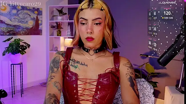 Snapshot of kitty_pruu chatting on 02.06.25 kitty pruu online show from 02.06.25