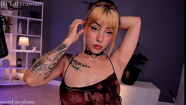 Snapshot of kitty_pruu chatting on 02.11.25 kitty pruu online show from 02.11.25