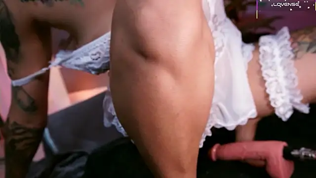 Snapshot of kitty_pruu chatting on 03.22.25 kitty pruu online show from 03.22.25