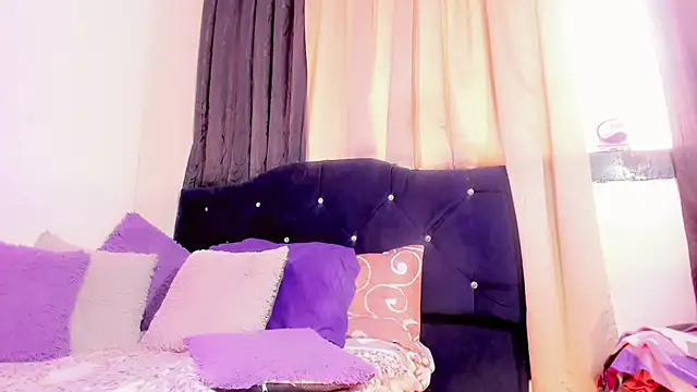 lesly xx online show from 04.20.26