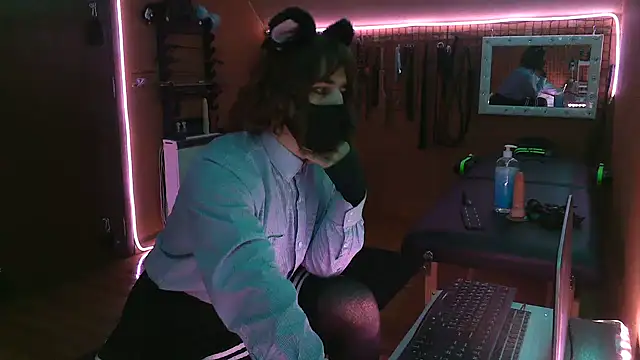 Snapshot of Ginny-the-bdsm-nympho chatting on 10.12.25 Ginny-the-bdsm-nympho online show from 10.12.25