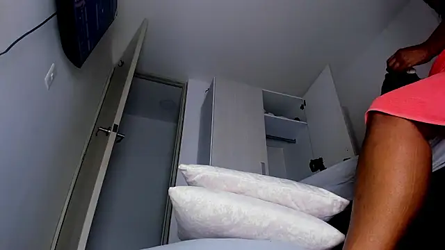 Skarleth69 online show from 03.11.26