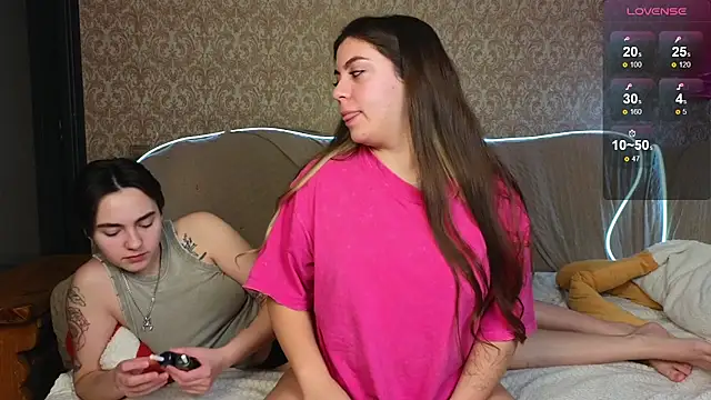 twobabesweet online show from 01.30.25