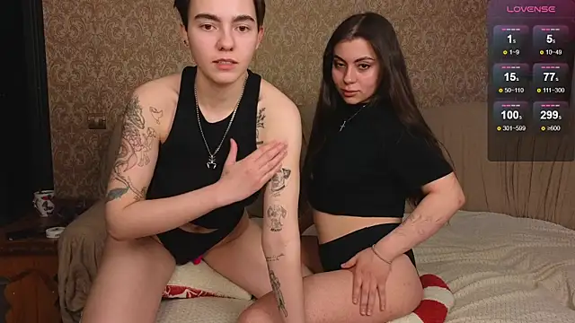 twobabesweet online show from 04.23.26