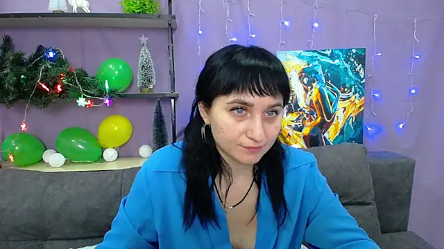 NinaFlawlees online show from 01.11.25