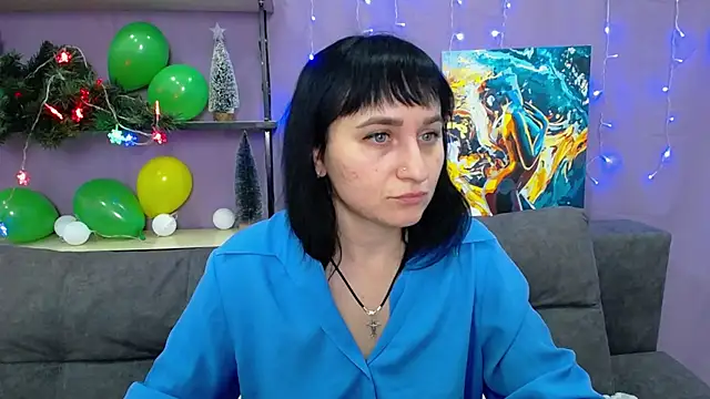 NinaFlawlees online show from 01.11.25