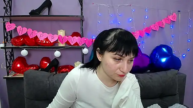 NinaFlawlees online show from 02.05.25