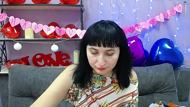 NinaFlawlees online show from 02.16.25