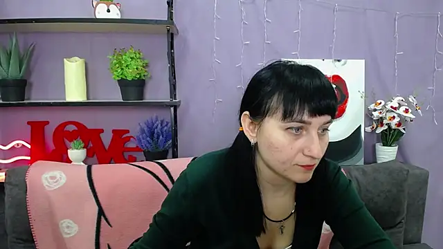 NinaFlawlees online show from 03.13.25