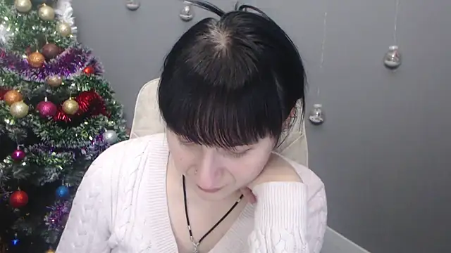 NinaFlawlees online show from 12.19.25