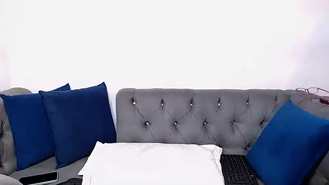 CanndyBrunett online show from 02.21.25