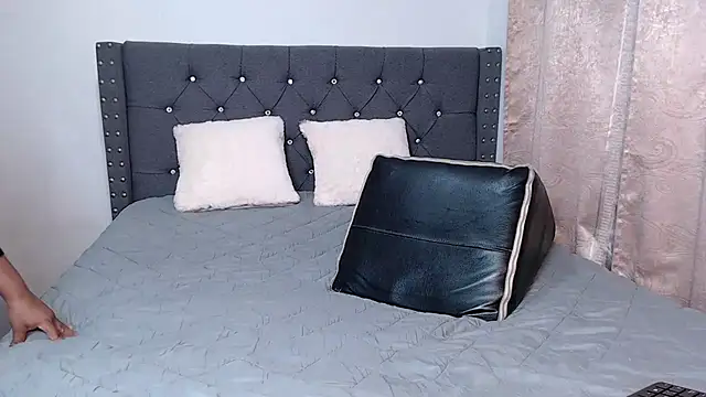 CanndyBrunett online show from 02.21.26