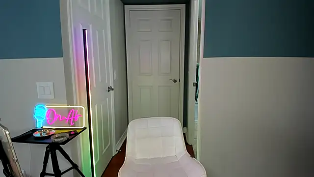 Snapshot of Vaydaa chatting on 03.30.26 Vaydaa online show from 03.30.26