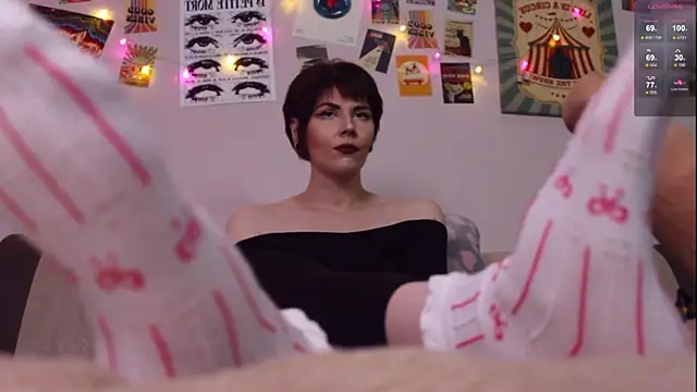 Luna Blake online show from 04.30.26