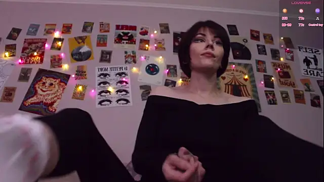 Luna Blake online show from 06.18.26