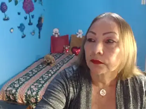 Snapshot of milfeddy_ chatting on 01.20.25 milfeddy online show from 01.20.25