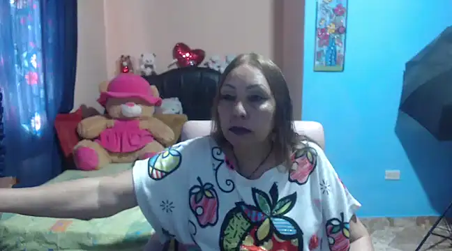 Snapshot of milfeddy_ chatting on 02.14.25 milfeddy online show from 02.14.25