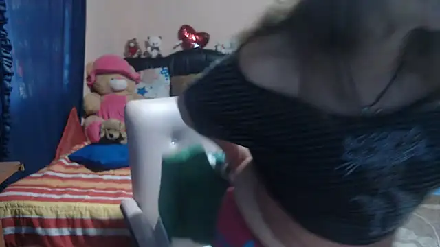 Snapshot of milfeddy_ chatting on 02.28.25 milfeddy online show from 02.28.25