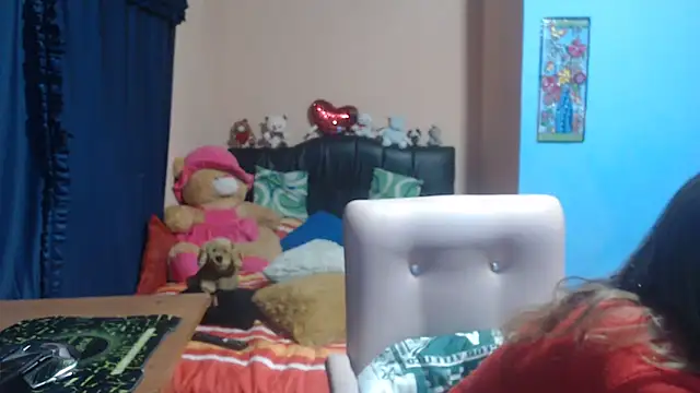 Snapshot of milfeddy_ chatting on 03.06.25 milfeddy online show from 03.06.25