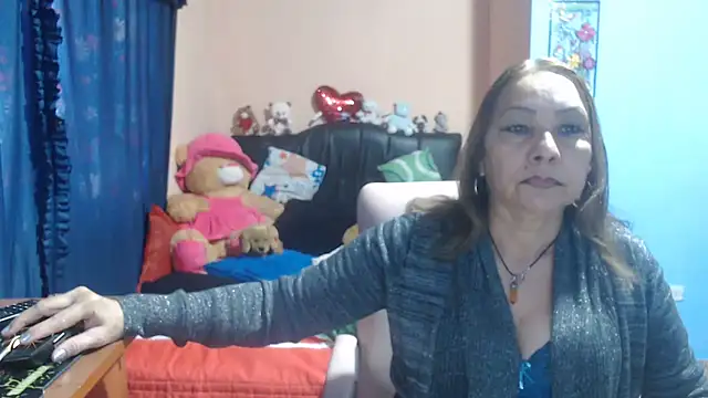 Snapshot of milfeddy_ chatting on 03.06.25 milfeddy online show from 03.06.25