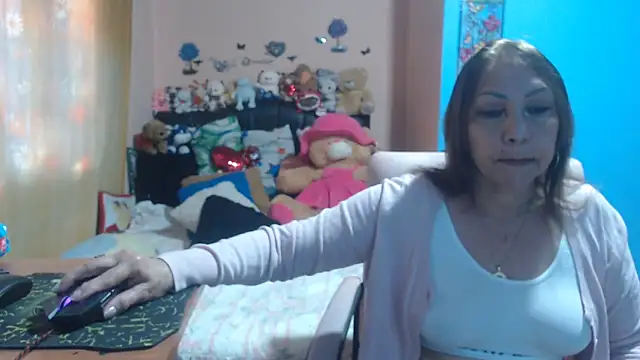 Snapshot of milfeddy_ chatting on 09.13.25 milfeddy online show from 09.13.25