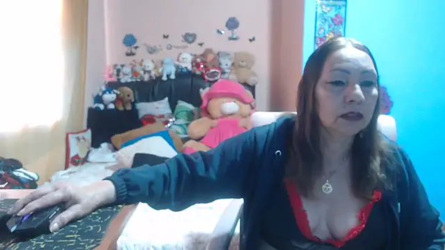 Snapshot of milfeddy_ chatting on 09.25.25 milfeddy online show from 09.25.25