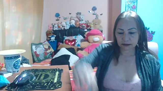 Snapshot of milfeddy_ chatting on 11.06.25 milfeddy online show from 11.06.25