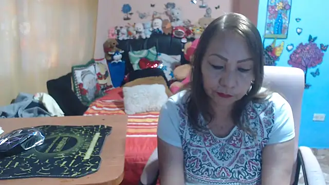 Snapshot of milfeddy_ chatting on 11.10.25 milfeddy online show from 11.10.25