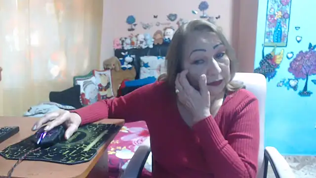 Snapshot of milfeddy_ chatting on 11.30.25 milfeddy online show from 11.30.25