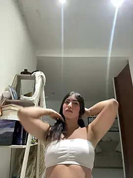Snapshot of Gaby_zahir_ chatting on 03.22.25 Gaby zahir  online show from 03.22.25