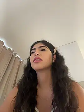 Snapshot of Gaby_zahir_ chatting on 10.27.25 Gaby zahir  online show from 10.27.25