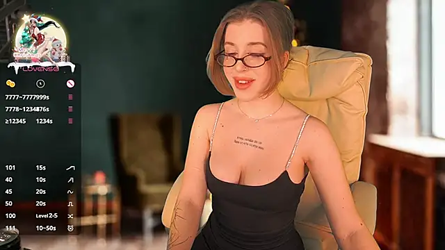 PenellopaRaw online show from 01.08.25