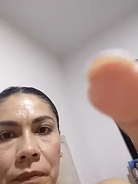 JennyRouse01 online show from 12.17.25