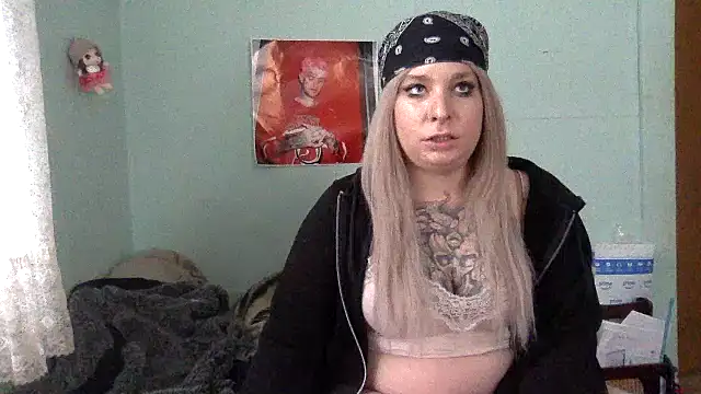 Snapshot of alexabunni chatting on 03.07.26 alexabunni online show from 03.07.26