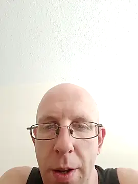 Snapshot of TaylorBlaze chatting on 02.20.25 TaylorBlaze online show from 02.20.25