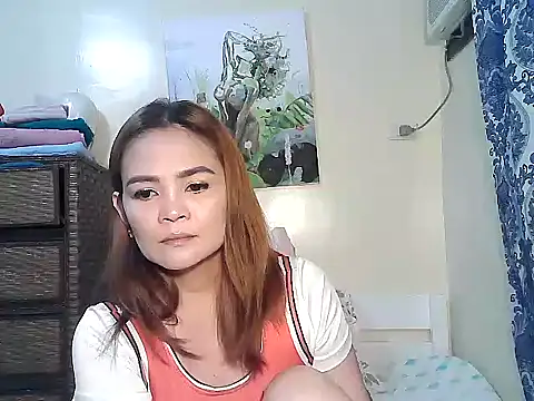 Snapshot of Kisses-13 chatting on 02.22.26 Kisses-13 online show from 02.22.26