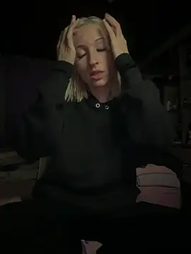 bunnydark00 online show from 06.24.26