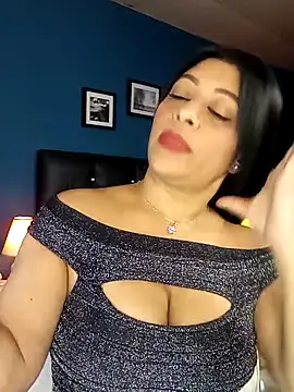 Lashmy111 online show from 03.18.25