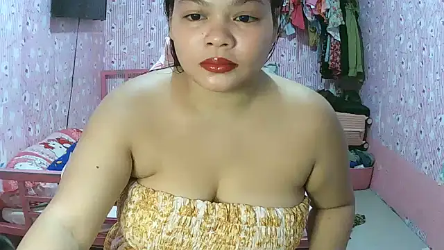 Snapshot of shaira4u chatting on 07.23.26 shaira4u online show from 07.23.26