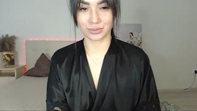 RoxannePure online show from 02.21.25