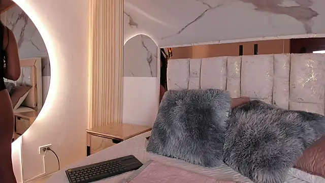 Naughty  Mom online show from 05.05.26